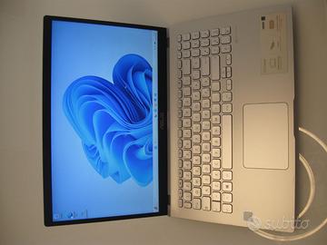 asus intel core i3 8°gen.256gb ssd batteria 2 ore