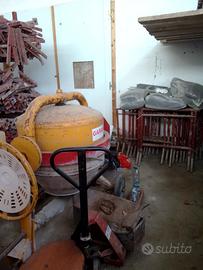 Attrezzature da muratore