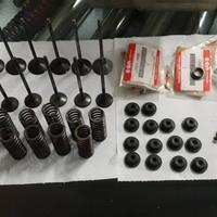 valvole aspirazione scarico SUZUKI GSXR 1000 K7 K8