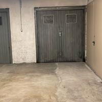 Box garage