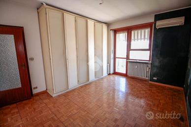 2 LOCALI A LOMBARDORE