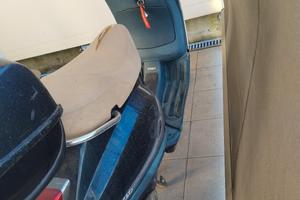 vespa 50 2t anno 2012