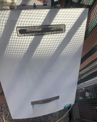 Scaldabagno istantaneo a gas Vaillant atmoMAG mini