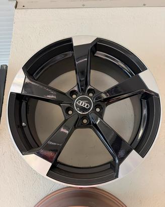 Cerchi da 19” Nero Diamantati