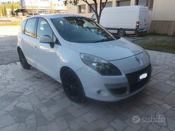 Renault SCENIC III X-MOD  1600, fine 2011