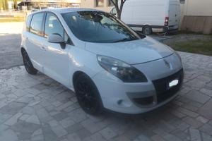 Renault SCENIC III X-MOD  1600, fine 2011