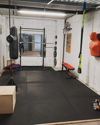 Home Gym Completa + Rack Pesi + Panca + Boxe