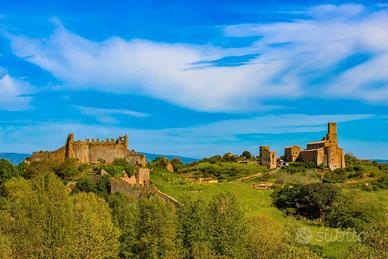 Condivido ufficio in centro storico a Tuscania