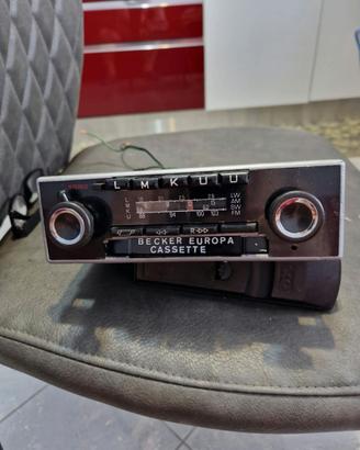 Autoradio epoca Becker anni 80 con presa iPod