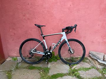 Bici da corsa in carbonio