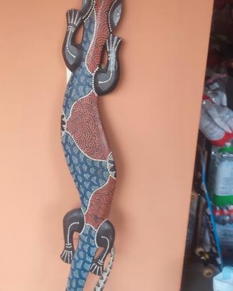 decorazione in legno dipinta etnico 
