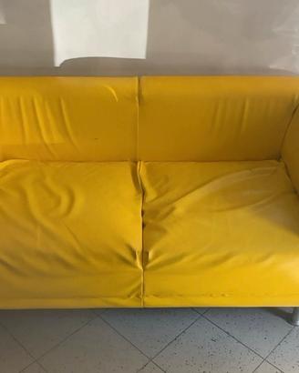 Divano 2 posti similpelle giallo 140x60