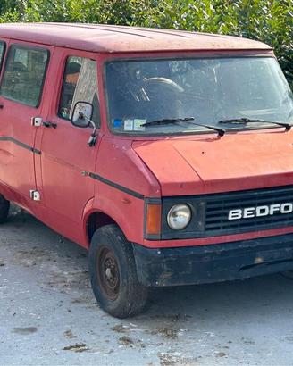 Bedford CF per ricambi