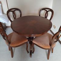 tavolo tondo con 4 sedie in stile 