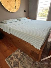Letto King Size in Castagno con Contenitori