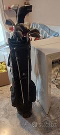 borsa e mazze da golf