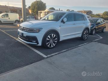 Tiguan R-Line 2.0 150 cv cambio DSG