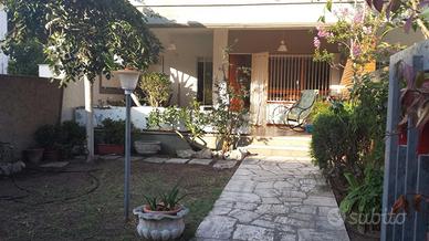 Villino 200 mt dal mare Lavinio
