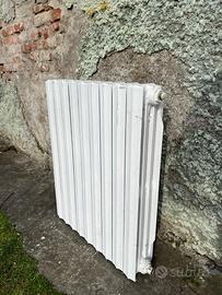 Radiatore termosifone ghisa 9 elementi bianco