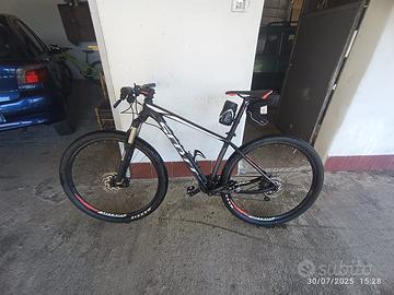 MTB SCOTT SCALE PERFETTE CONDIZIONI MAI USATA