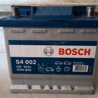 Batteria Auto Bosch S4 002 - 12V 52Ah 470A, 9mesi 