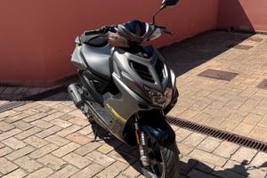 Scooter Yamaha Aerox 50 4T