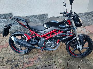 Moto Benelli bn 125