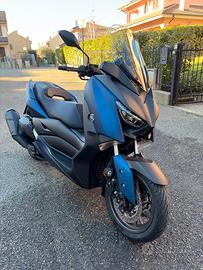 Yamaha Xmax 400