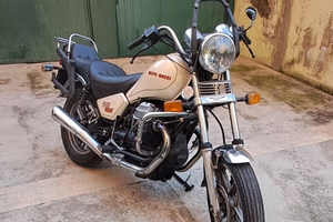 Vedita moto guzzi nevada