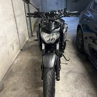 Yamaha mt-07 black edition