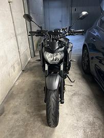Yamaha mt-07 black edition