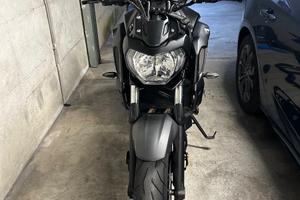 Yamaha mt-07 black edition