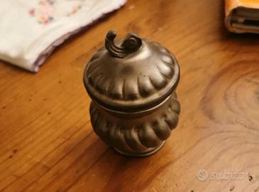 Piccola zuccheriera o porta oggetti