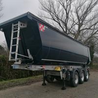 Rimorchio coibentato menci