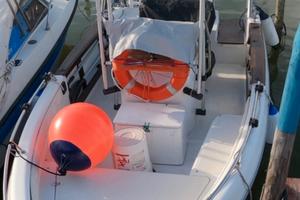 Nautica Barca Sessa Key largo 18