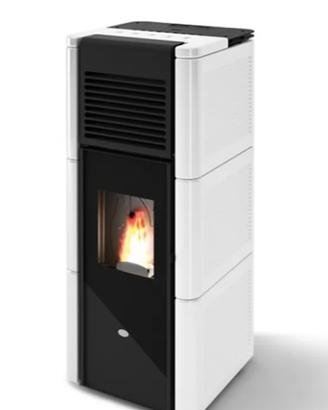 Stufa a pellet ventilata eva calor modello zoe