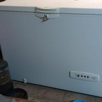 congelatore whirlpool usato