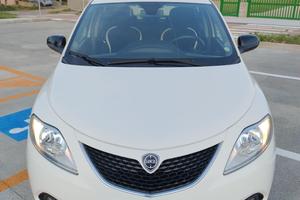 Lancia Ypsilon 1.2 69 CV Ecochic GPL/Benzina 