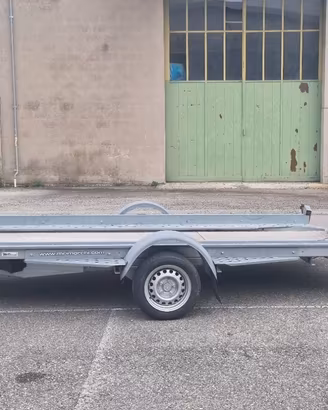 Carrello porta auto con verricello e pianale