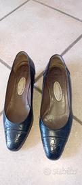 scarpa da donna a marca Riccardo banfi