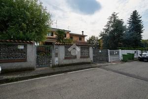 PORZIONE DI BIFAMILIARE A MULAZZANO