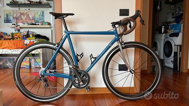 Bici da Corsa Restomod Vintage Moderna