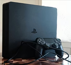 Ps4 Slim + 4 giochi + controller e cavi