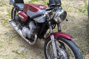 Suzuki T500