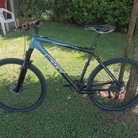 MOUNTAIN BIKE OFF ROAD