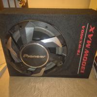 subwoofer preamplificato 