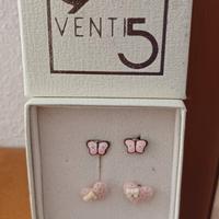 Coppia di orecchini con farfallina per bimba