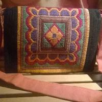 Borsa in tessuto fatta a mano