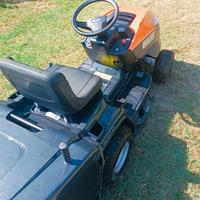 trattorino rasaerba oleomac