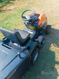 trattorino rasaerba oleomac